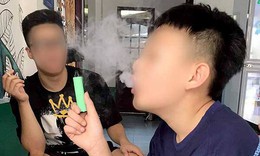 Học sinh hút thuốc lá điện tử có thể đối mặt những chế tài xử phạt nào?