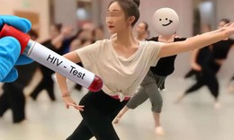 Nhiễm HIV ở tuổi 24, nữ giáo viên dạy nhảy nghẹn ngào vì sự chủ quan