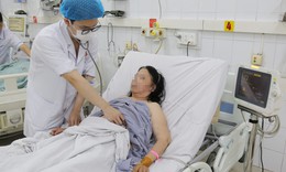Nhiều ngày mệt mỏi nhưng ngại phiền con, người phụ nữ tái phát đột quỵ