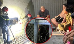 Chiến sĩ dùng búa phá tường cứu người trong đám cháy trong hẻm ở TPHCM