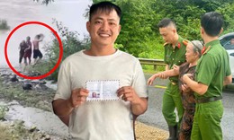 Nghe tiếng kêu cứu, chủ quán cà phê lao xuống sông cứu bà cụ bị cuốn trôi