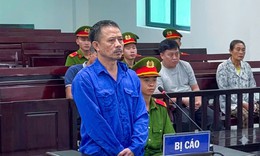Mâu thuẫn tiền ăn, nhặt kéo đâm chết bạn