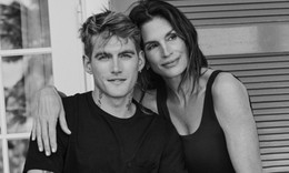 Con trai siêu mẫu Cindy Crawford qua đời ở tuổi 27 tại một cơ sở cai nghiện