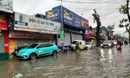 Cảnh báo mưa dông khu vực nội thành Hà Nội chiều 25/9