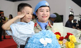 Xúc động ngày bác sĩ BVDC2.7 trở về sau một năm làm nhiệm vụ ở Nam Sudan