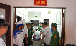 Ròng rọc đập vào mặt, ngư dân bị vỡ sọ, hở màng não