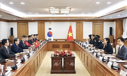 Chủ tịch Quốc hội Trần Thanh Mẫn hội kiến Thủ tướng Hàn Quốc Han Seong-sook