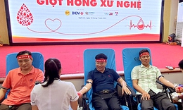 Ng&#224;y hội hiến m&#225;u “Giọt hồng xứ Nghệ”