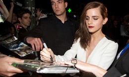 Emma Watson biến đổi như tắc k&#232; hoa