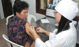 Ti&#234;m ph&#242;ng vắc-xin c&#250;m sớm, giảm nguy cơ đột quỵ