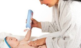 Mẹo ph&#242;ng v&#224; điều trị eczema cho trẻ v&#224;o m&#249;a đ&#244;ng