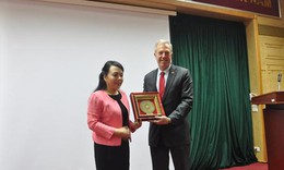 Bộ trưởng Bộ Y tế Nguyễn Thị Kim Tiến tiếp Đại sứ Hoa Kỳ Ted Osius