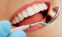 Ch&#226;n răng dễ chảy m&#225;u, c&#243; nguy hiểm