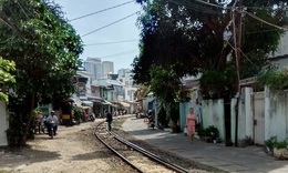 Lời cảnh b&#225;o b&#234;n những đường ray kh&#244;ng r&#224;o chắn