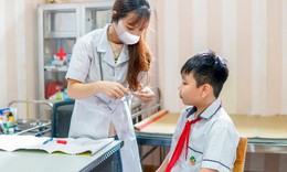 Ph&#242;ng chống dịch COVID-19 trong nh&#224; trường: Y tế học đường đ&#243;ng vai tr&#242; quan trọng