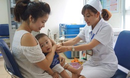 Bộ Y tế: Kh&#244;ng ghi nhận trường hợp tai biến ti&#234;m chủng do chất lượng vắcxin