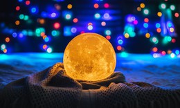 Mặt trăng c&#243; ảnh hưởng đến sức khỏe con người thế n&#224;o?
