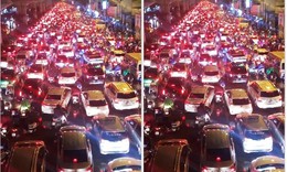 Hà Nội tắc đường kinh hoàng sau trận mưa xối xả đúng giờ cao điểm