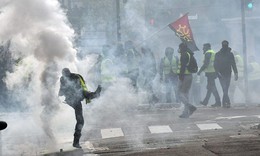 Paris  “thất thủ”!