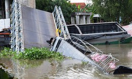 Sập cầu, xe tải rơi xuống s&#244;ng: Bộ GTVT y&#234;u cầu khẩn trương khắc phục, xử l&#253; nghi&#234;m