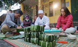 Nồi b&#225;nh chưng đỏ lửa v&#224; c&#225;i Tết ấm &#225;p nghĩa t&#236;nh ở Trại phong Quả Cảm