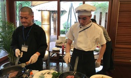 Cuối tuần, check-in &#39;cầu t&#236;nh y&#234;u&#39; của Ph&#225;p tại H&#224; Nội