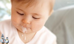 C&#243; th&#234;m giải ph&#225;p đồng thời trị ho v&#224; n&#244;n trớ khi ho ở trẻ