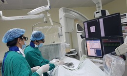 Thầy thuốc Việt Nam l&#224;m chủ nhiều kỹ thuật cao về điện quang can thiệp, y học hạt nh&#226;n
