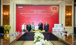 Vingroup trao tặng 1.000 m&#225;y thở cho Nga, Ucraina v&#224; Singrapore