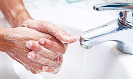 Dịch COVID-19: Ch&#250;ng t&#244;i đ&#227; rửa tay v&#236; bạn, bạn h&#227;y rửa tay v&#236; cộng đồng