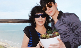 Ng&#224;y của mẹ, Nathan Lee tự h&#224;o kể về người mẹ l&#224; giảng vi&#234;n đại học nổi tiếng thế giới