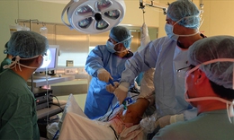 Không xem thường bệnh lý khớp vai