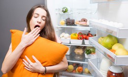 Phụ nữ trẻ tuổi n&#234;n tăng khẩu phần rau củ v&#224; tr&#225;i c&#226;y để ngủ ngon hơn
