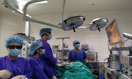 Mới: Phẫu thuật cho bệnh nhân u đơn nhân thùy phải giáp trạng bằng nội soi 3D