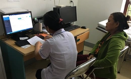 Hà Tĩnh: Đa phần người dân đi khám không cần mang sổ