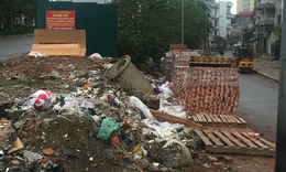 Bãi rác lớn trên phố mới – Chính quyền cơ sở ở đâu?