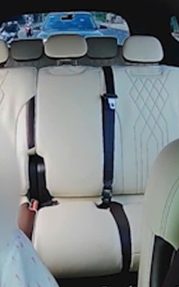 Bị chê 'trình độ lớp 1', tài xế xe công nghệ có màn xử lý không ngờ