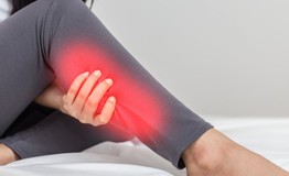 Thường xuyên đau nhức bắp chân, hãy thử ngay 2 mẹo này 