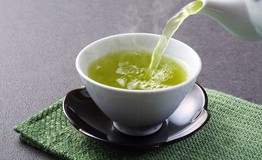 Uống trà đặc thay nước lọc hàng chục năm, người đàn ông nhập viện cấp cứu