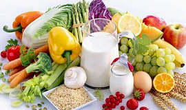 Nếu sốt sau tiêm vaccine COVID-19 nên kiêng những thứ này