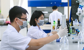 Bộ Y tế phản hồi kiến nghị xem x&#233;t miễn, giảm học ph&#237; cho sinh vi&#234;n ng&#224;nh y
