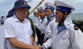 Th&#234;m y&#234;u biển đảo v&#224; chiến sĩ Hải qu&#226;n trong hải tr&#236;nh đặc biệt đến với Trường Sa