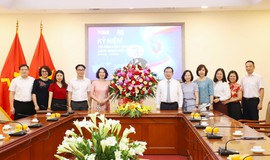 Thứ trưởng Bộ Y tế Nguyễn Thị Li&#234;n Hương thăm, ch&#250;c mừng c&#225;c cơ quan b&#225;o ch&#237;, truyền th&#244;ng nh&#226;n Ng&#224;y B&#225;o ch&#237; c&#225;ch mạng Việt Nam