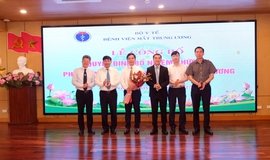 Bộ Y tế trao quyết định bổ nhiệm Ph&#243; Gi&#225;m đốc chuy&#234;n m&#244;n Bệnh viện Mắt Trung ương