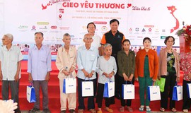 Kh&#225;m chữa bệnh, cấp ph&#225;t thuốc miễn ph&#237;, tặng qu&#224; gia đ&#236;nh ch&#237;nh s&#225;ch, người c&#243; c&#244;ng tại Vĩnh Long