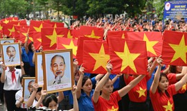 X&#250;c động lễ ch&#224;o cờ &#39;T&#244;i y&#234;u Tổ quốc t&#244;i&#39; đồng loạt tr&#234;n cả nước