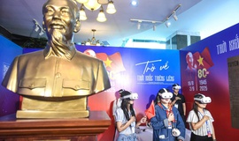 Trải nghiệm VR &#39;Trở về thời khắc thi&#234;ng li&#234;ng&#39;: Sống lại khoảnh khắc Quốc kh&#225;nh 2/9/1945