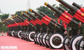 Cận cảnh d&#224;n ph&#225;o lễ sẵn s&#224;ng khai hỏa trong buổi tổng hợp luyện diễu binh tối nay 21/8