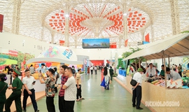 Mục sở thị Triển l&#227;m th&#224;nh tựu đất nước &quot;80 năm H&#224;nh tr&#236;nh Độc lập – Tự do – Hạnh ph&#250;c&quot; ng&#224;y đầu mở cửa