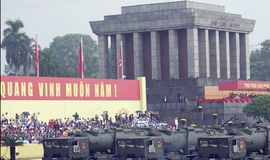 M&#227;n nh&#227;n với m&#224;n diễu h&#224;nh của khối kh&#237; t&#224;i qu&#226;n sự  tr&#234;n Quảng trường Ba Đ&#236;nh ng&#224;y Quốc kh&#225;nh 2/9